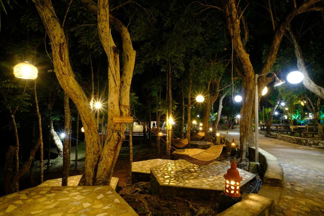 Villa Khadine Grand Vista Resort Coron Luaran gambar